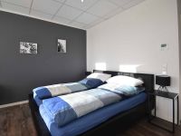 1-Zimmer-Penthouse Apartment für 2 Personen, voll ausgestattet, Niederrad Süd - Niederrad Vorschau