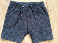 Primark Sweathose kurze Hose Shorts 74 Leipzig - Liebertwolkwitz Vorschau