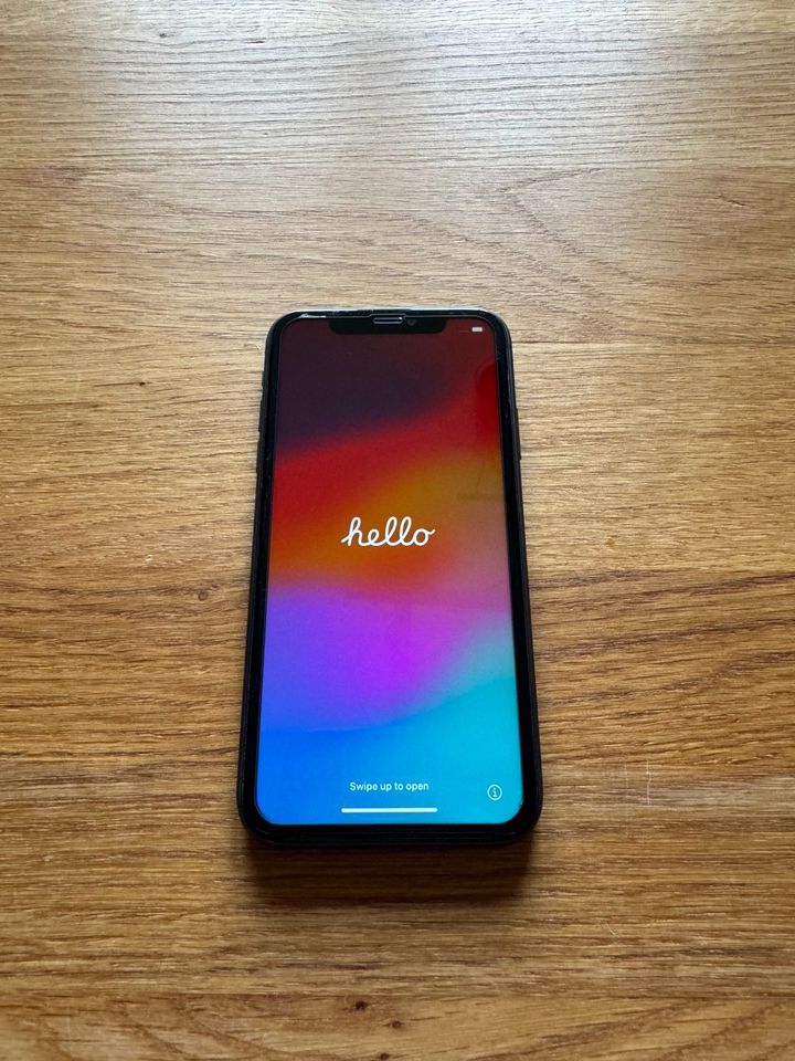 Apple iPhone 11, Black, 64GB, Zustand sehr gut. in Magdeburg