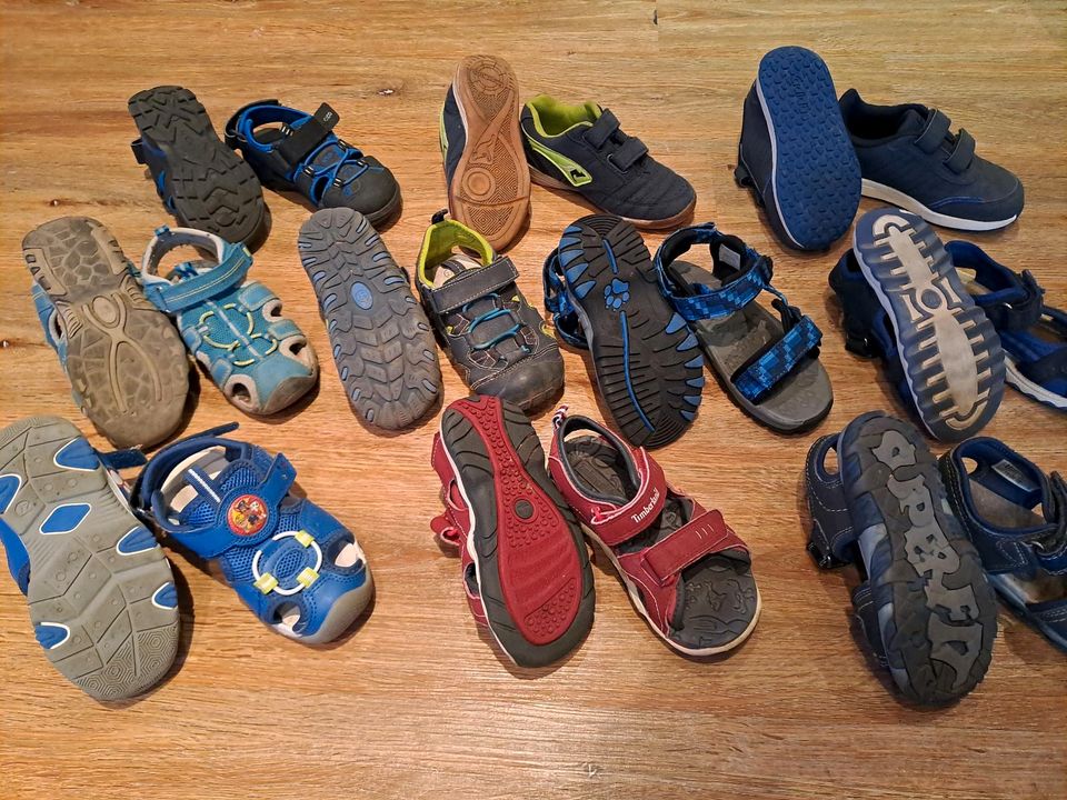 Schuhe Größe 27 Schuhpaket Ecco Kangaroos Adidas Sandalen Kinder in Langgöns
