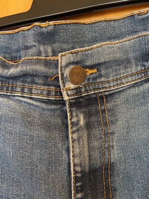 Wrangler| Herren Hose Jeans |Größe 38/36| blau . in Gütersloh