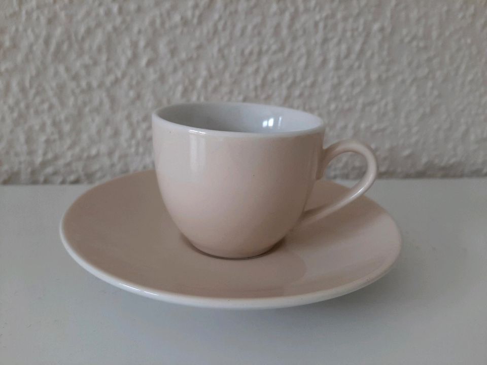 1 Espressotasse mit Untertasse beige Flirt by R&B Doppio in Lehrte