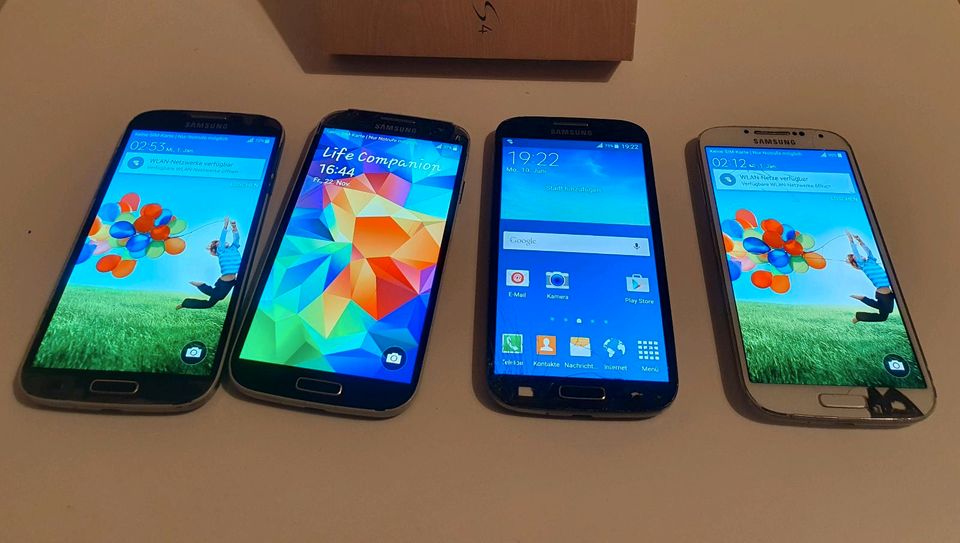 Samsung Galaxy S4 Glas Defekt in Ratingen