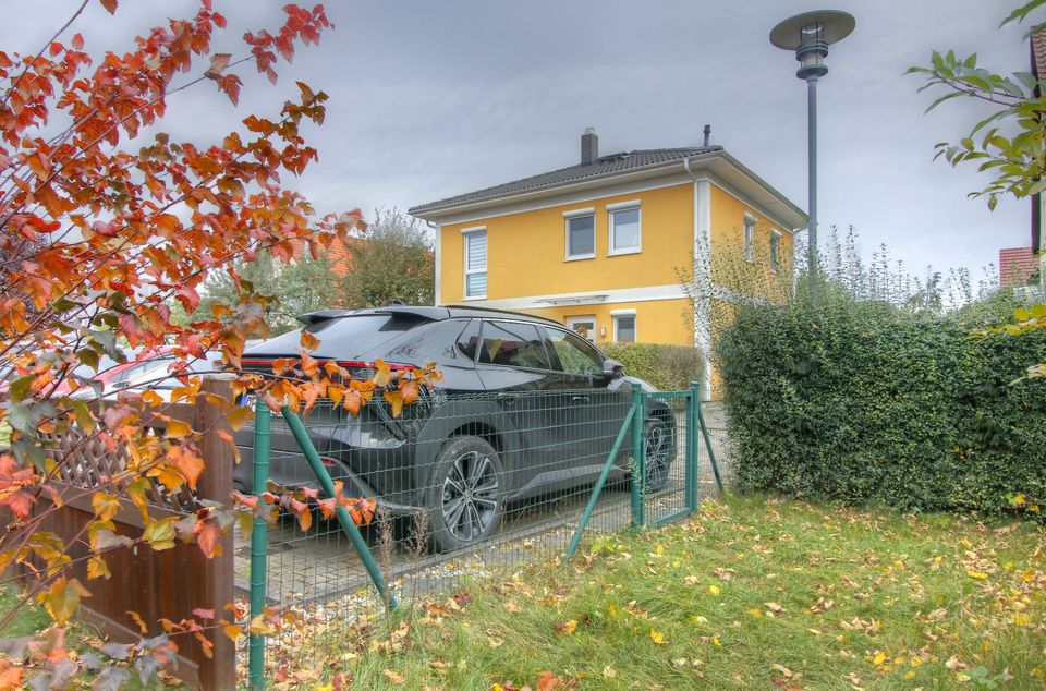 Eigentumswohnung (Erdgeschoss und Souterrain)  mit Terrasse, Stellplatz und Hausgarten in Heide-Süd in Teutschenthal