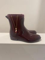 Hilfiger Schuhe Regenschuhe 37 neuwertig Bordeaux Nordrhein-Westfalen - Gronau (Westfalen) Vorschau