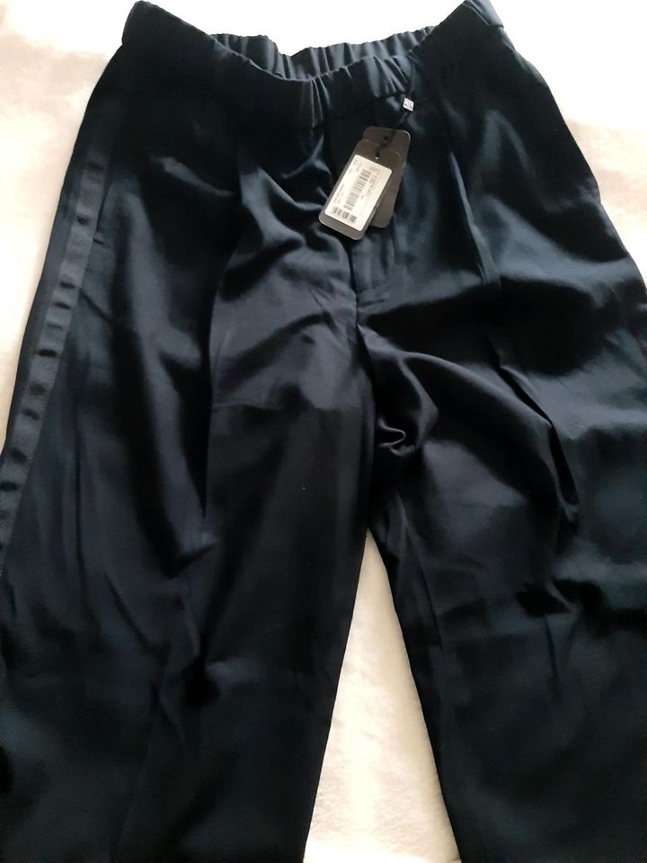 Armani Hose Gr. 31/40/42 Neu in Heilbronn