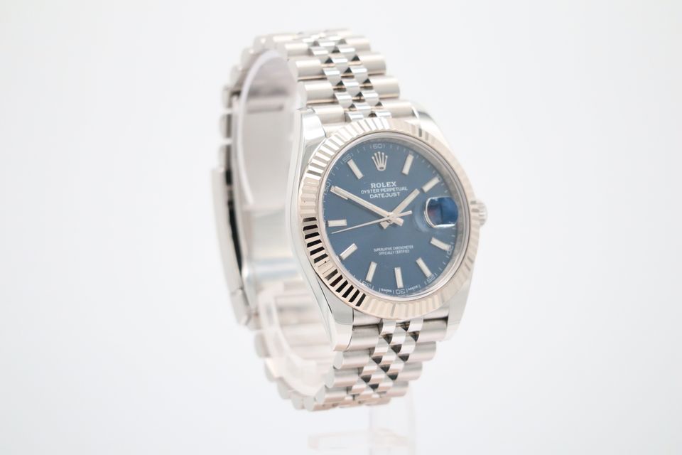 Rolex Datejust 41mm Automatik Herrenuhr 126334 Box + og. Papiere in Düsseldorf