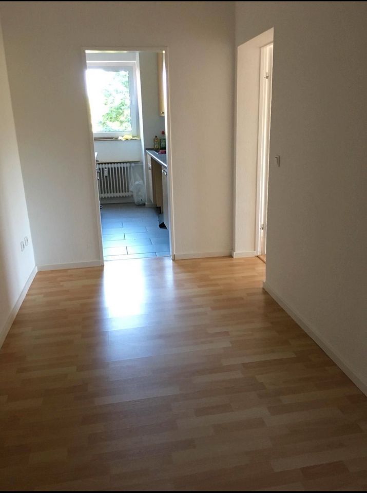 Helle 2,5 Zimmer Wohnung ab sofort zu vermieten in Hanau