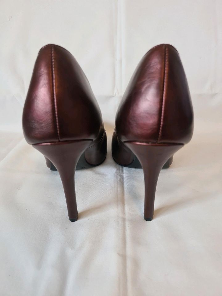 High heels, Graceland, Gr. 42, rot metallic, neu in Oberhausen