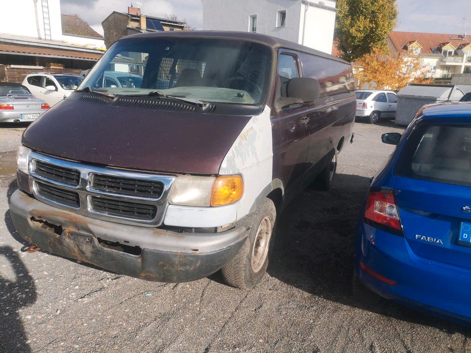 Dodge RAM 3500 5,9 V8 CARGO VAN MAXI Lang LPG Inz.Tausch  möglich in Berlin