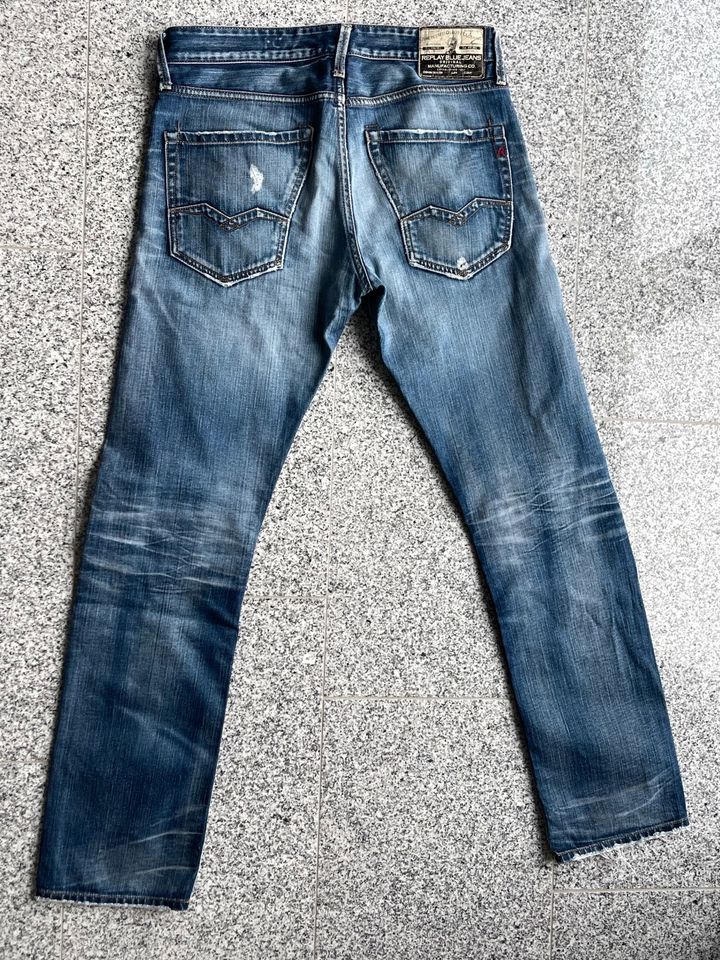 REPLAY Jeans Herren WAITOM ** W31 L32 in Backnang