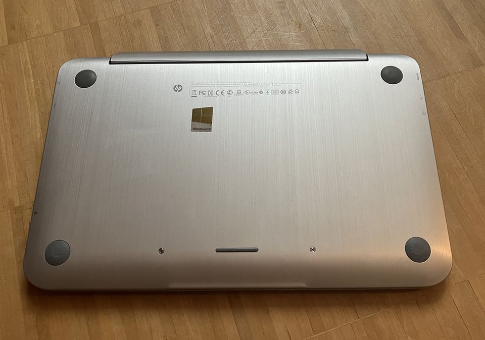 HP Envy X2 Tablet-Notebook mit abnehmbaren 11,6''-Tablet in München