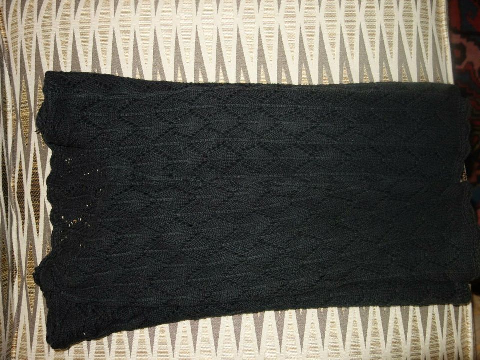 Schwarze Strickjacke Baumwolljacke 100% BW Gr. 152-158 Lochmuster in Duisburg