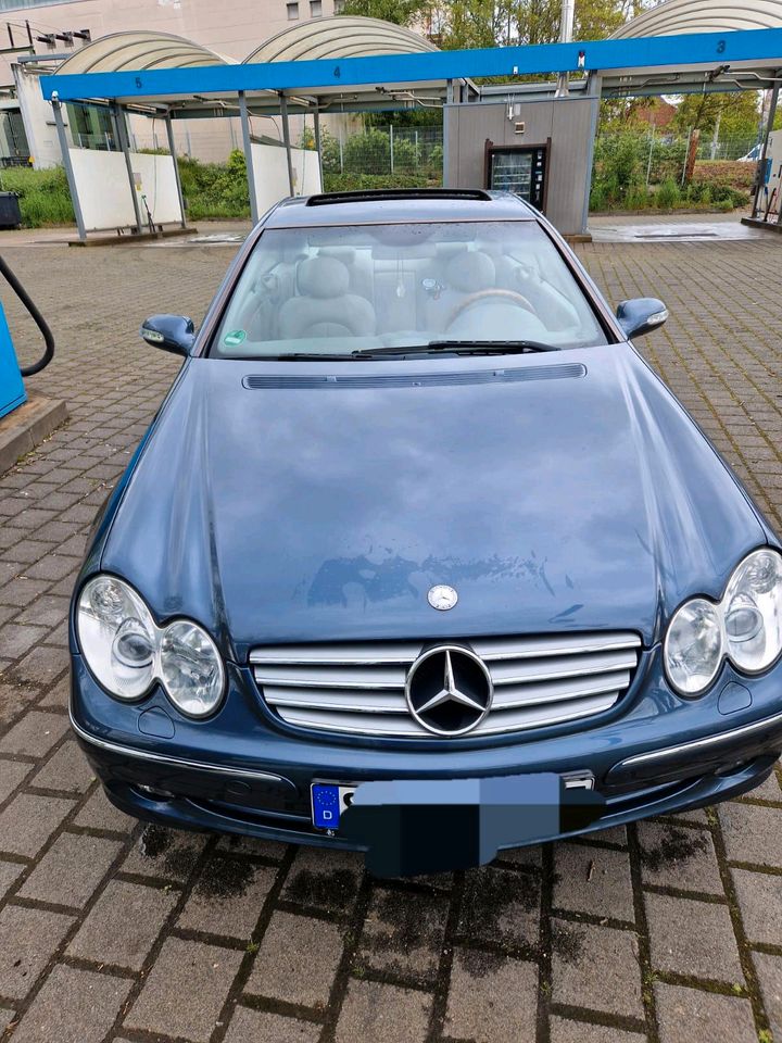 Auto Mercedes CLK 320 in Saarbrücken