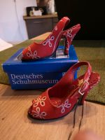 Minischuhe zum sammeln aus Schuhmuseum Saarland - Homburg Vorschau
