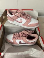 Nike dunk low pink velvet Nordrhein-Westfalen - Lippstadt Vorschau