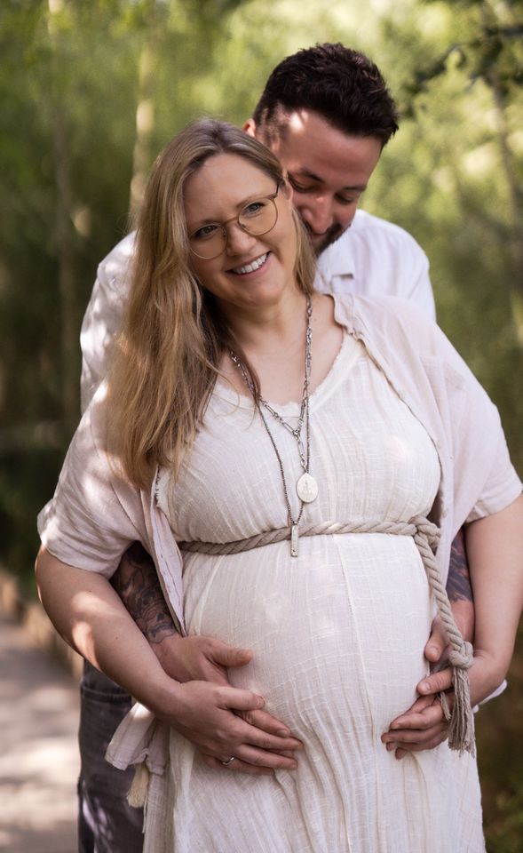 Fotograf Babybauch Babybauchshooting Schwangerschaft in Langerwehe