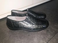 Ara Damen Leder Schuhe gr. 41 1/2 krokooptik grau Neu Nordrhein-Westfalen - Alsdorf Vorschau