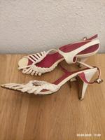 Retro Vintage DDR weiße High Heels, geflochtene Riemchen Gr.39 Leipzig - Paunsdorf Vorschau