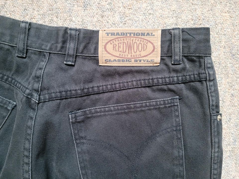 Jeans von Redwood mit Reißverschluss,  Gr.36, /34 in Lustadt