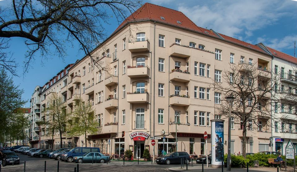 Bezugsfrei! Provisionsfrei! Ruhige 1-Zi-Wohnung an der Bänschpromenade, leicht renovierungsbedürftig in Berlin