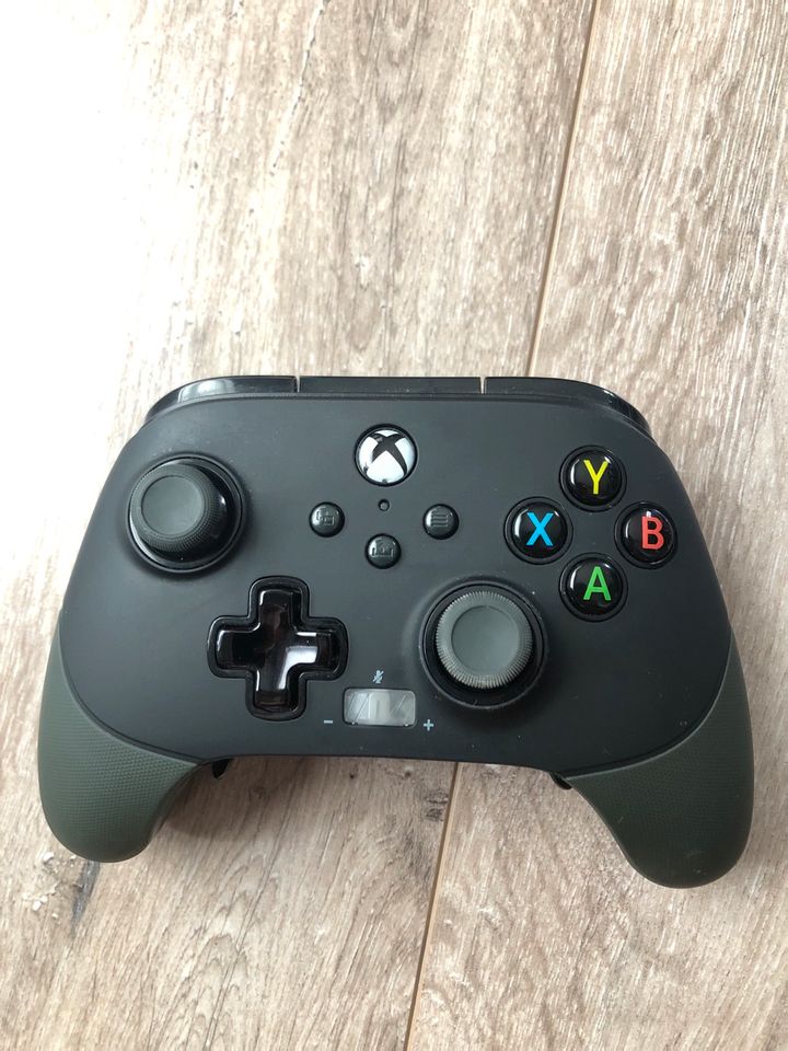 Xbox Controller  ( Fusion Pro 2) in Duisburg