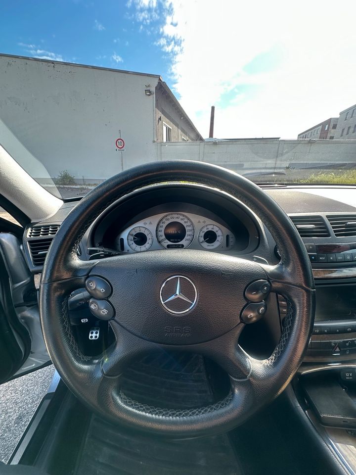 Mercedes-Benz E280 AVANTGARDE Tausch möglich in Nürnberg (Mittelfr)