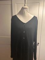 hübsches Kleid plus size tailliert schwarz Knöpfe Essen - Essen-Kray Vorschau