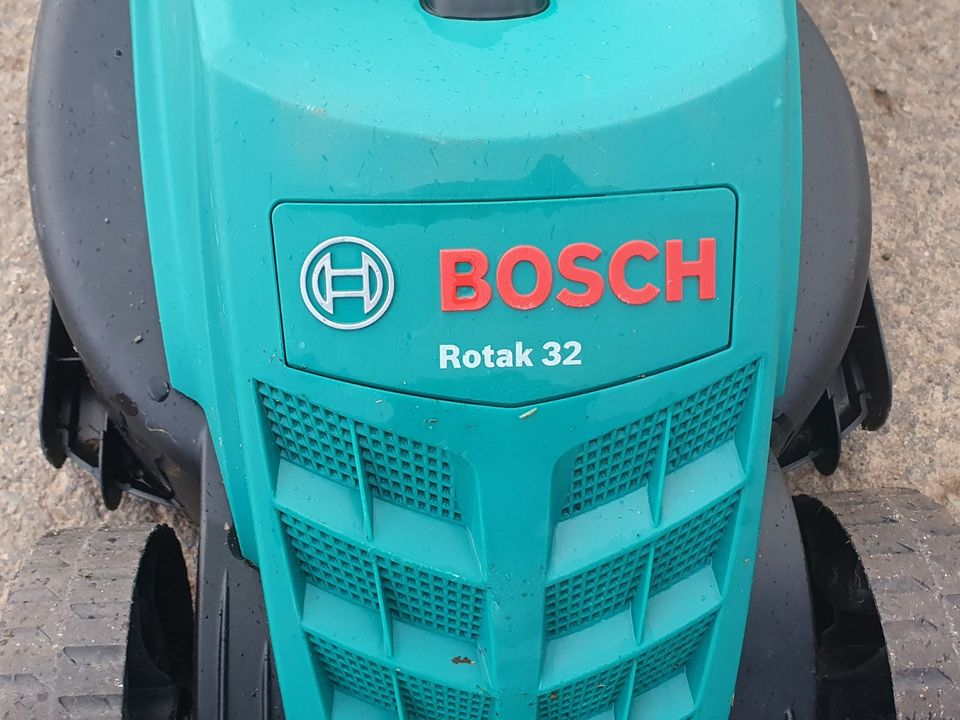 DEFEKT Elektro Rasenmäher Bosch Rotak 32, TYP: 3600H85B04 in Thüringen -  Neustadt an der Orla | eBay Kleinanzeigen ist jetzt Kleinanzeigen