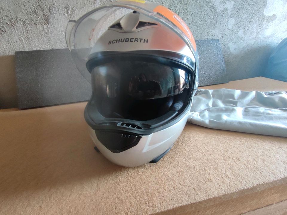 Schuberth c3 pro neu gr.63 silber in Bebra