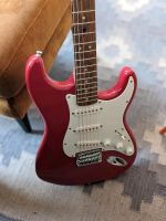 Squier Fender Stratocaster Cherry Red + Fender Mustang I Berlin - Steglitz Vorschau