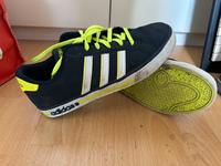 Herren sneaker Adidas gr10 Kiel - Pries-Friedrichsort Vorschau