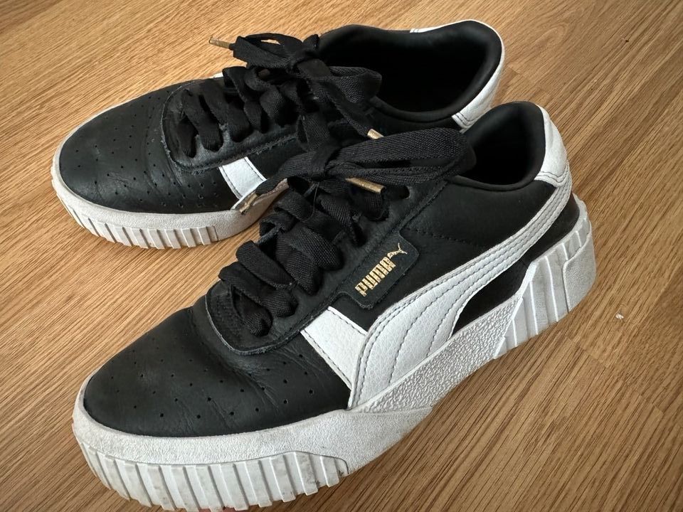 Puma Damenschuhe Leder in Schwarz Weiß in Germering