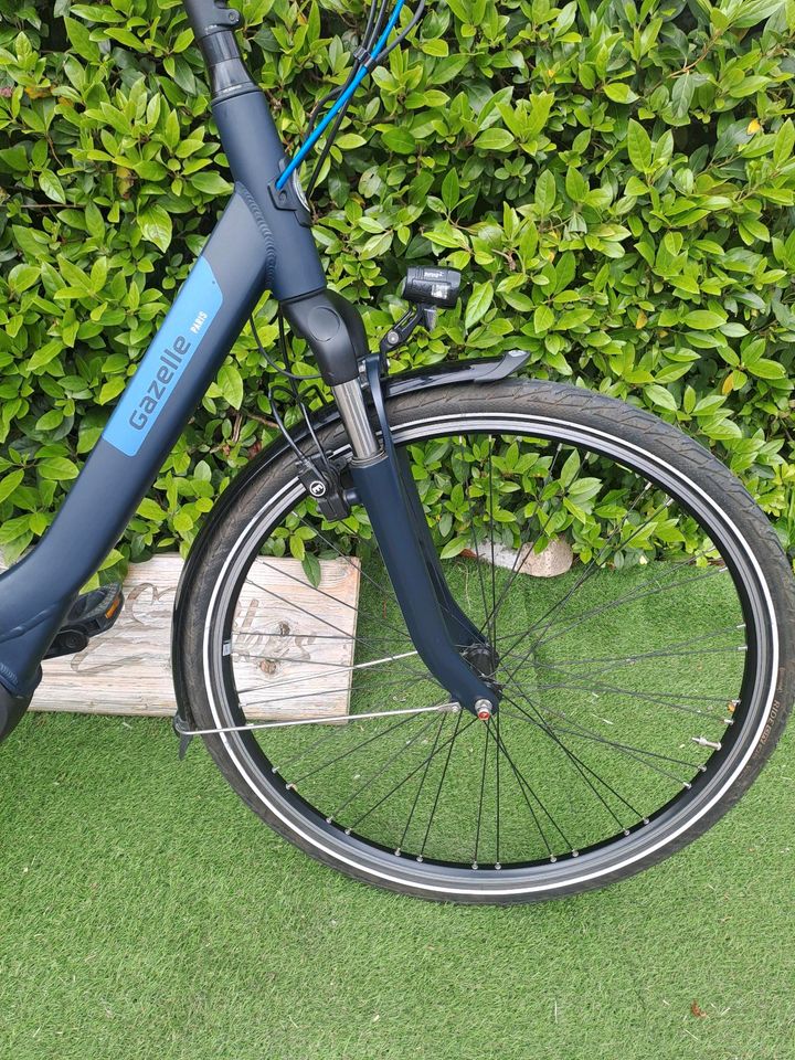 GAZELLE PARIS C7 BOSCH+ E-BIKE:2022/RH:57/TOP/GARANTIE in Moormerland