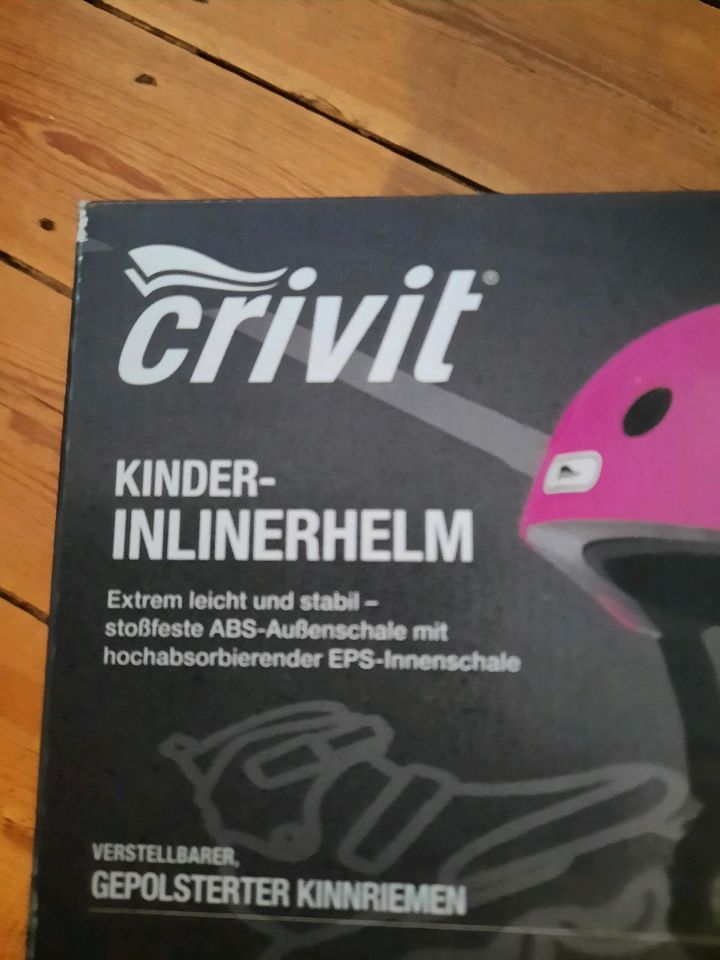 Kinder Helm Gr.L/XL in Lübeck