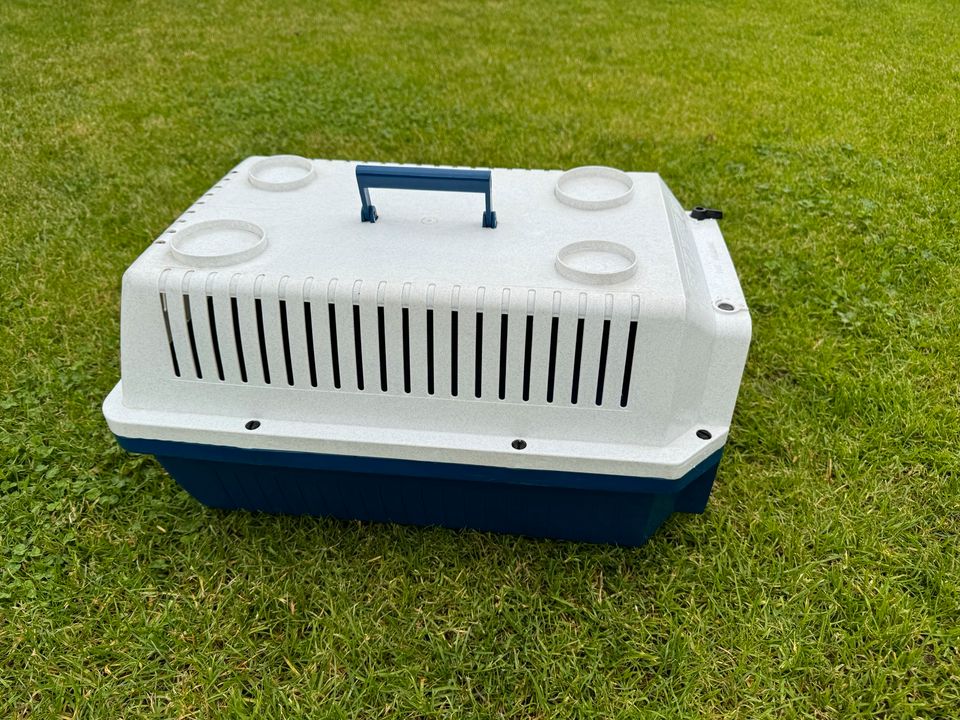 Transportbox Hund Katze Kleintiere Handgepäck in Einhausen