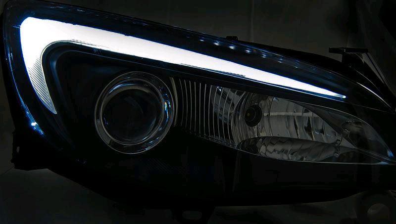 LED Tagfahrlicht Scheinwerfer schwarz für Opel Astra J 10-15 in Calden