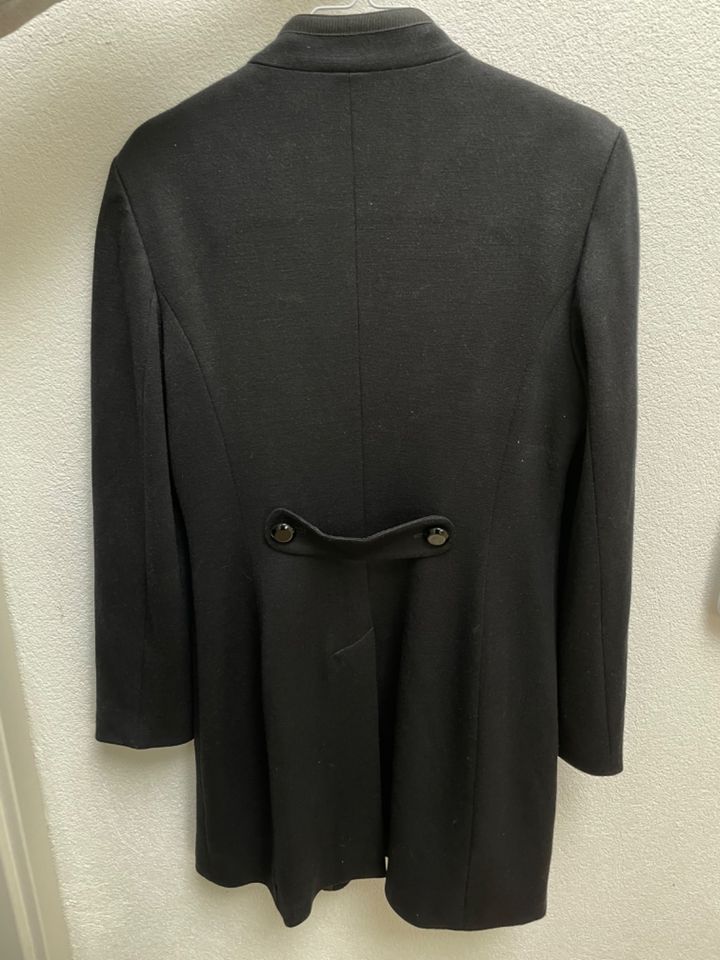 Schwarzer Mariposa Mantel Damen Kleidung Jacke in Baden-Baden