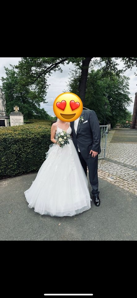 Brautkleid Prinzessin 34/36 in Gieboldehausen