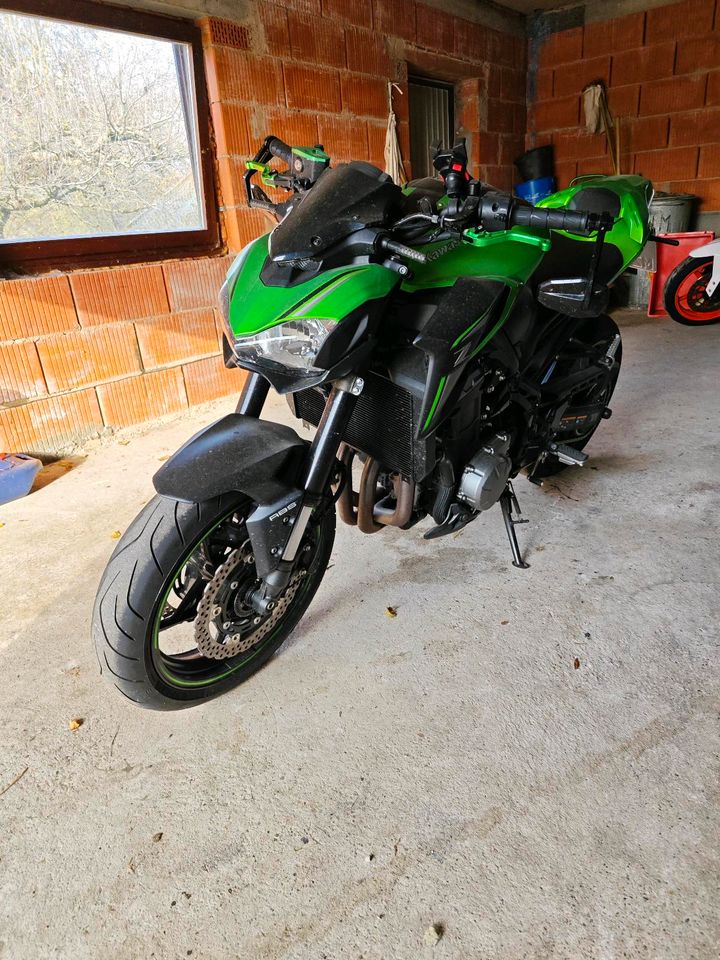 Kawasaki z900 viele Umbauten in Kirchberg an der Jagst