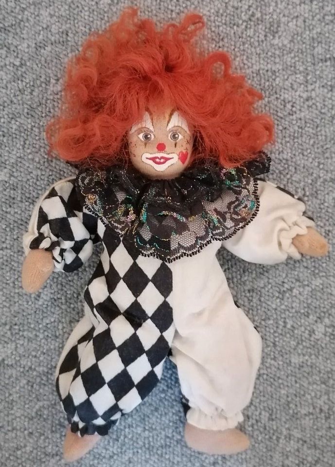Clown Stoffpuppe ca. 24 cm mit handbemaltem Gesicht Vintage in Hannover