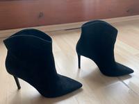 Mango schwarze Wildleder-Stiefeletten, Größe 36 Eimsbüttel - Hamburg Eimsbüttel (Stadtteil) Vorschau