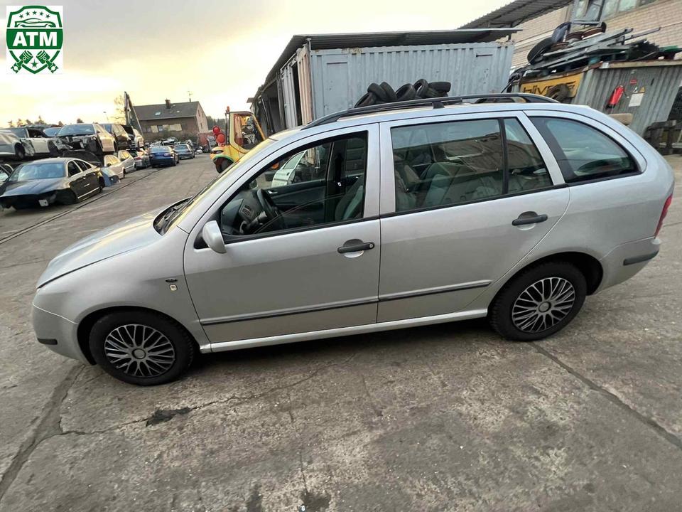 Schlachtfest Skoda Fabia 6Y5 Combi 1.4 16V 55 kW EZ 26.03.2001 in Wesseling