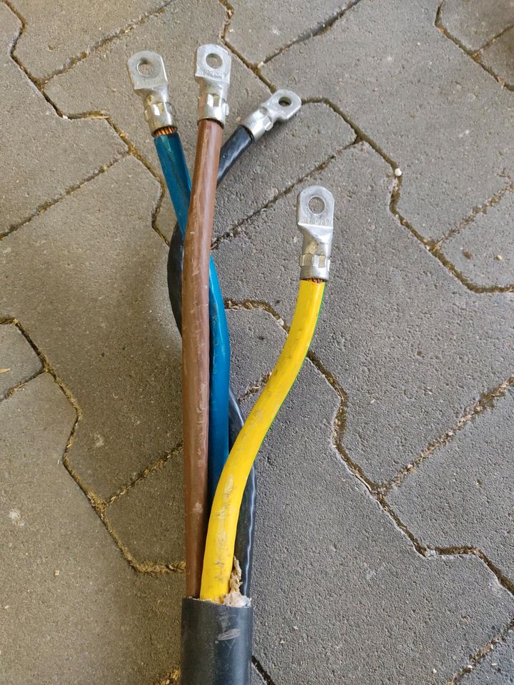 Elektrokabel mit Ringösen in Wiednitz
