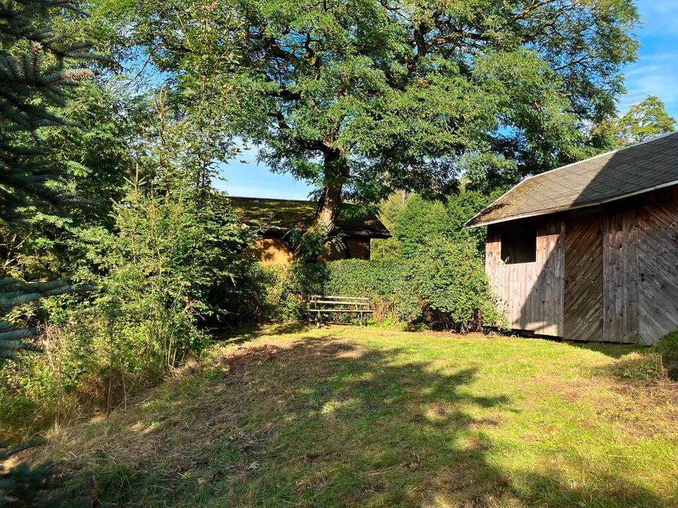 Wohn- / Ferienhaus mit Gartenhaus und PKW Stellplatz in Markneukirchen