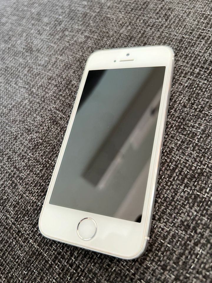 iPhone 5s 16GB in Hamburg