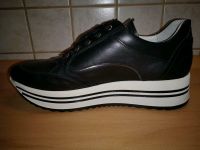 Sneakers /Turnschuhe Hessen - Lahnau Vorschau