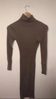 Kleid, mit Rollkragen Hessen - Mühlheim am Main Vorschau
