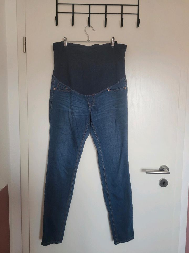 Umstandshose Jeans Umstandskleidung Mama H&M Umstandsjeans in Marburg