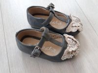 NEXT UK Ballerinas Spangenschuhe Gr.19 Lackschuhe neuwertig Baden-Württemberg - Sulzfeld Vorschau